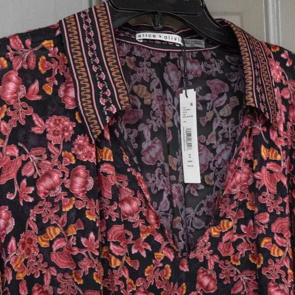 Alice and Olivia Desiree Sheer Top Silk Tapestry Vamp Romance Goth Dopamine - Picture 7 of 13